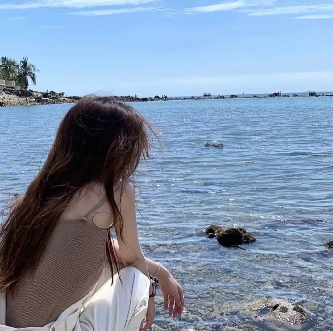 财富、年轻和美貌